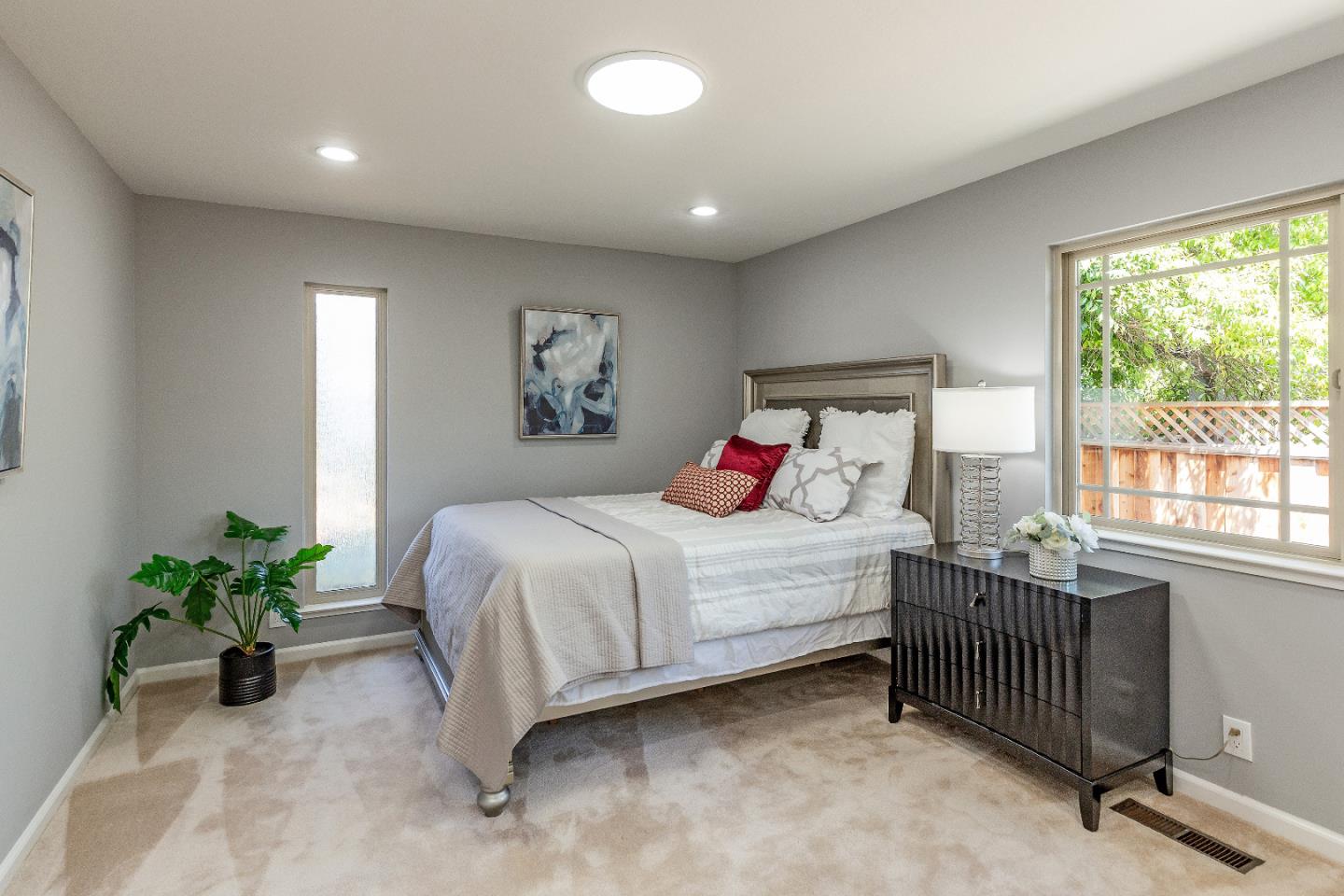 Detail Gallery Image 23 of 43 For 12141 Marilla Dr, Saratoga,  CA 95070 - 5 Beds | 2/1 Baths
