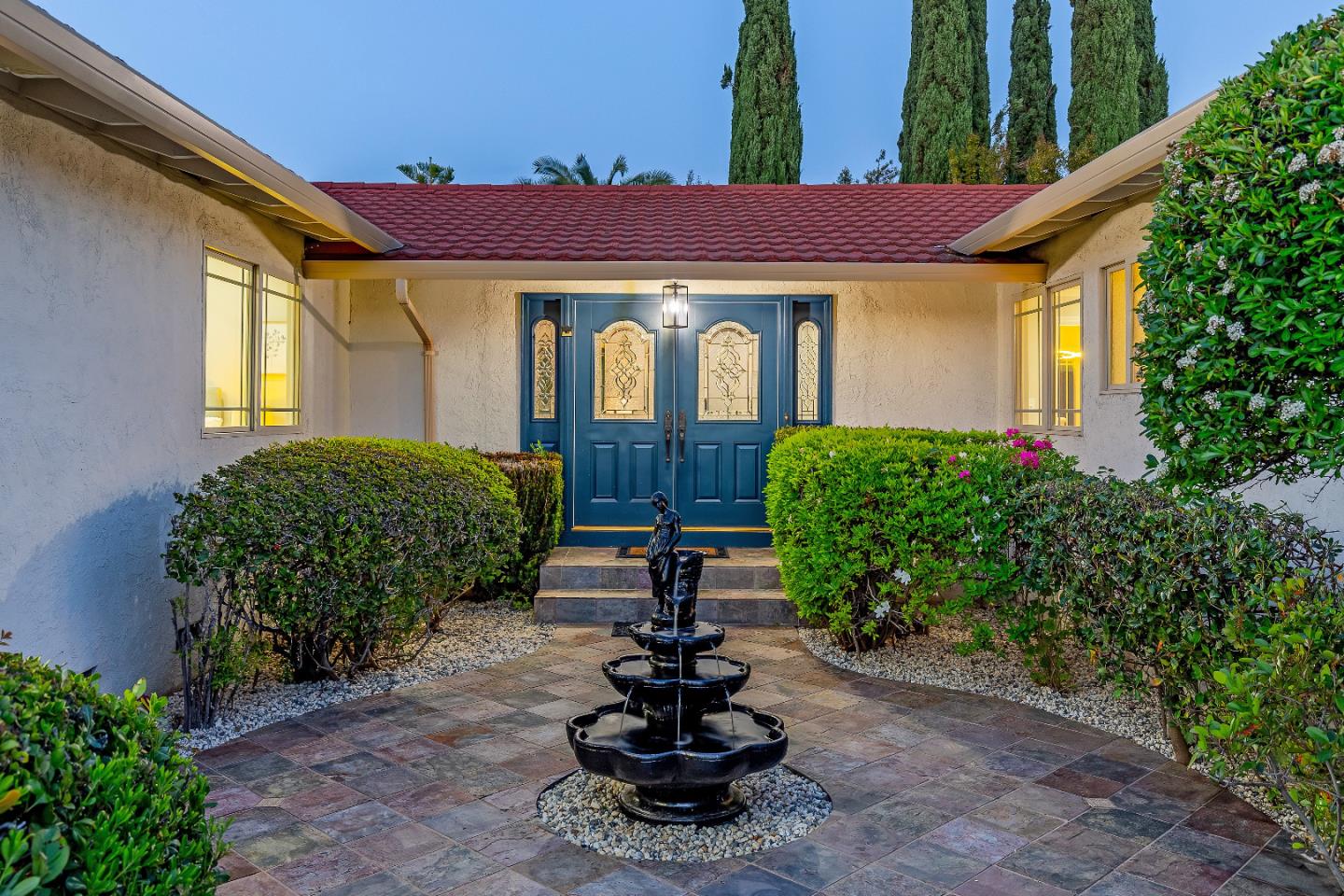 Detail Gallery Image 6 of 43 For 12141 Marilla Dr, Saratoga,  CA 95070 - 5 Beds | 2/1 Baths