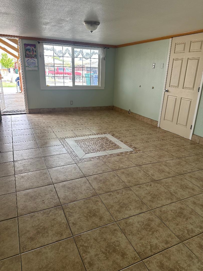 Detail Gallery Image 9 of 18 For 337 N 2nd St, King City,  CA 93930 - 2 Beds | 2 Baths