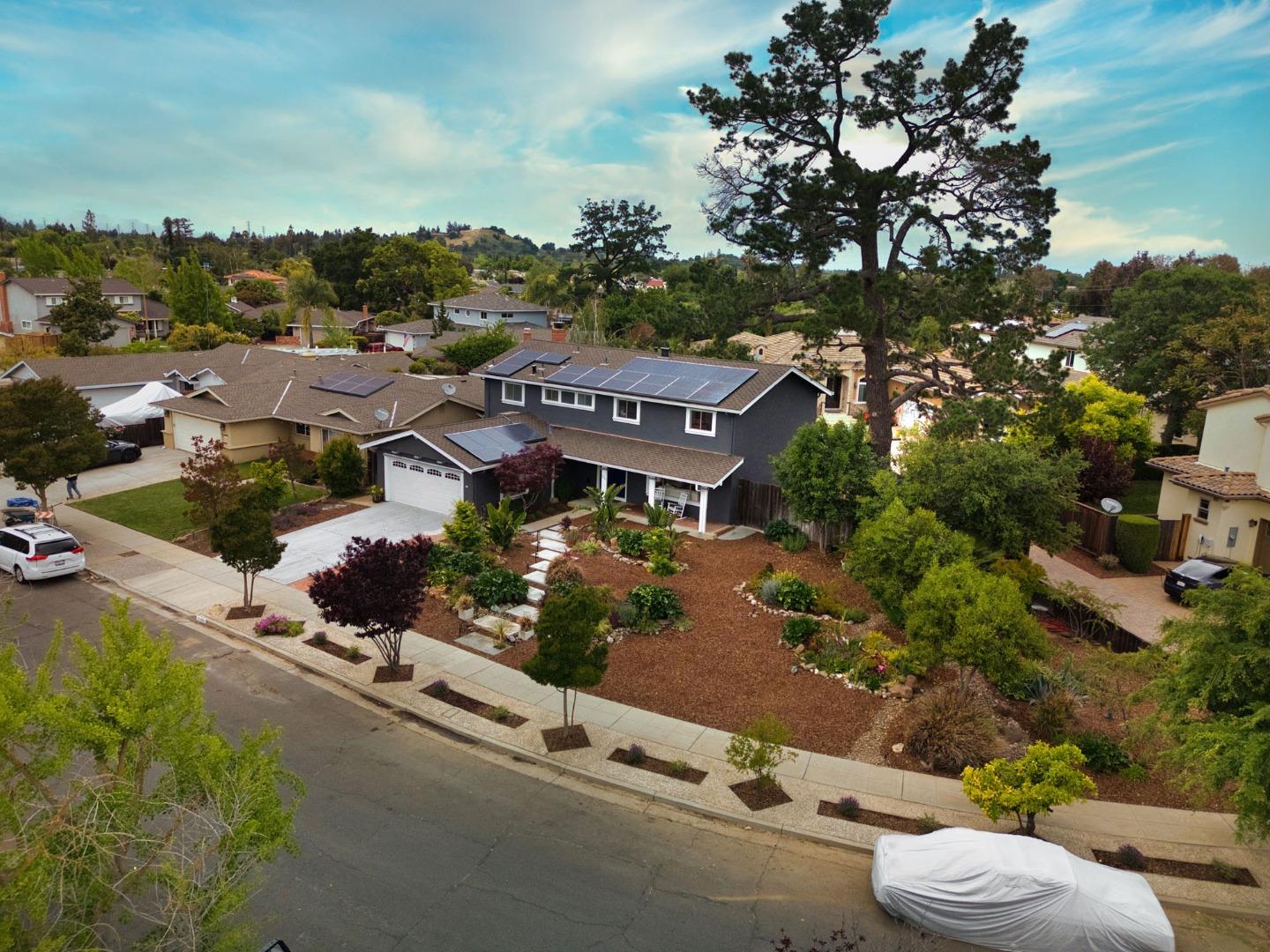 Detail Gallery Image 3 of 49 For 1131 Carla, San Jose,  CA 95120 - 7 Beds | 2/1 Baths