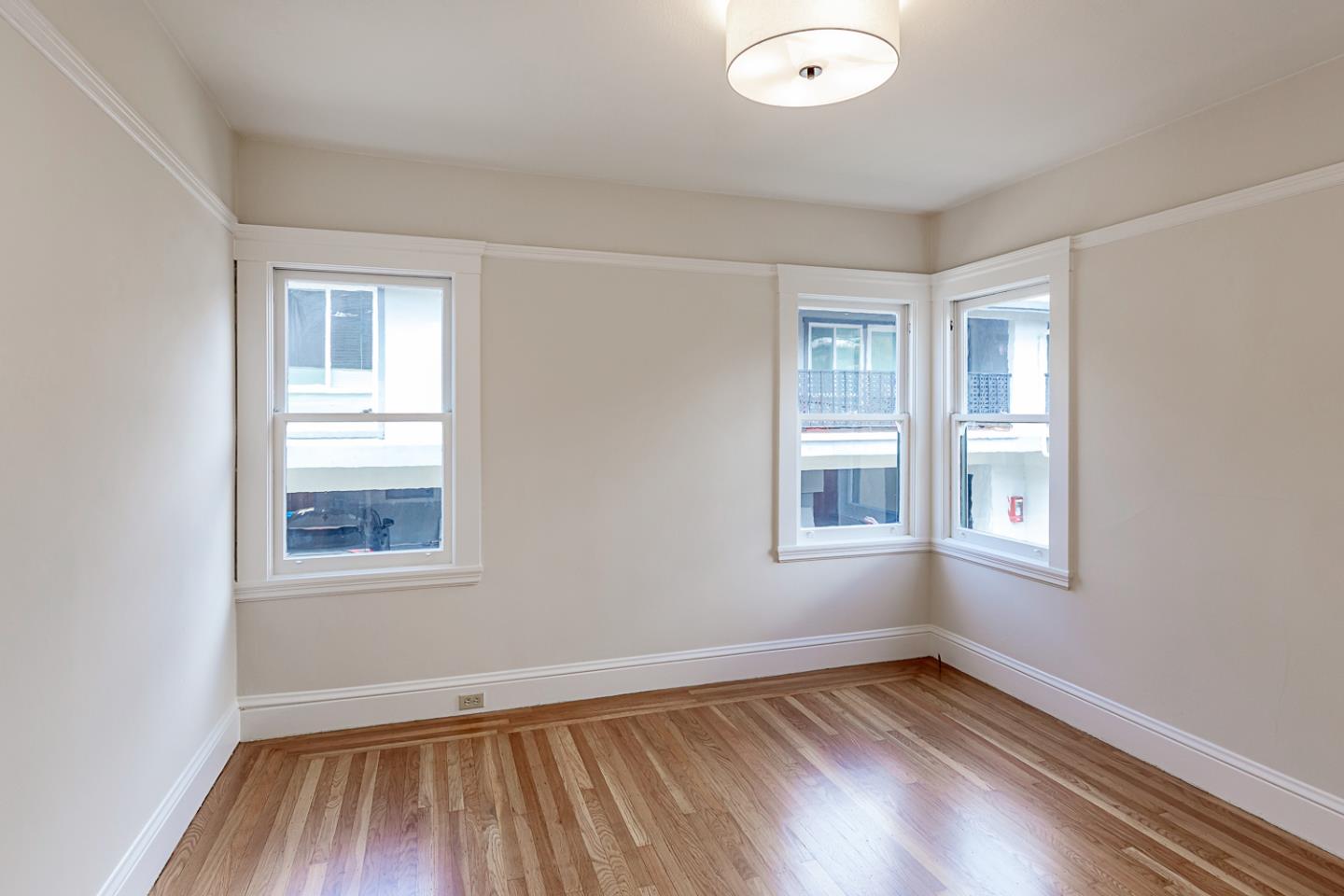 Detail Gallery Image 25 of 42 For 828 Highland Ave, San Mateo,  CA 94401 - – Beds | – Baths