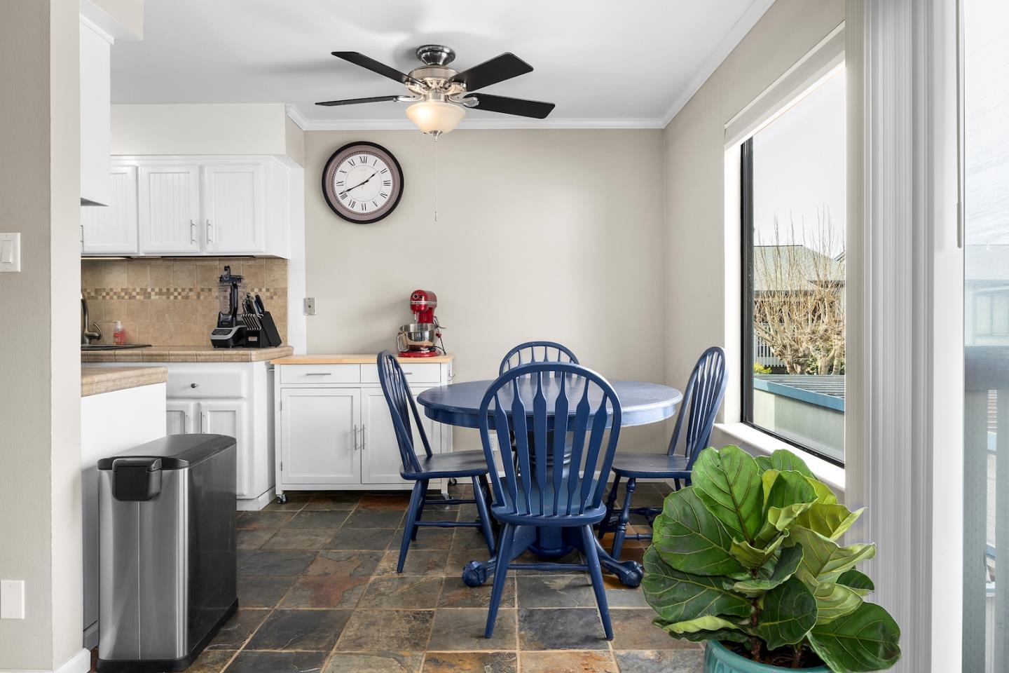 Detail Gallery Image 7 of 28 For 1925 46th Ave #60,  Capitola,  CA 95010 - 2 Beds | 1 Baths