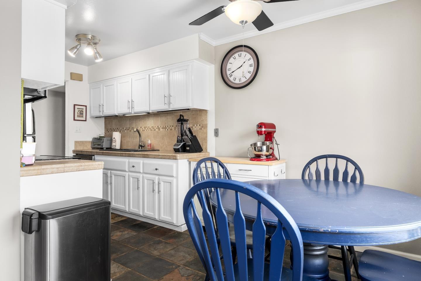 Detail Gallery Image 8 of 28 For 1925 46th Ave #60,  Capitola,  CA 95010 - 2 Beds | 1 Baths