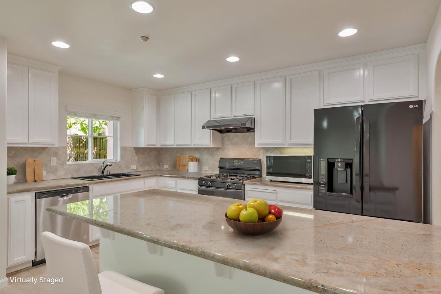 Detail Gallery Image 10 of 48 For 4232 Lautrec Dr, San Jose,  CA 95135 - 3 Beds | 2/1 Baths