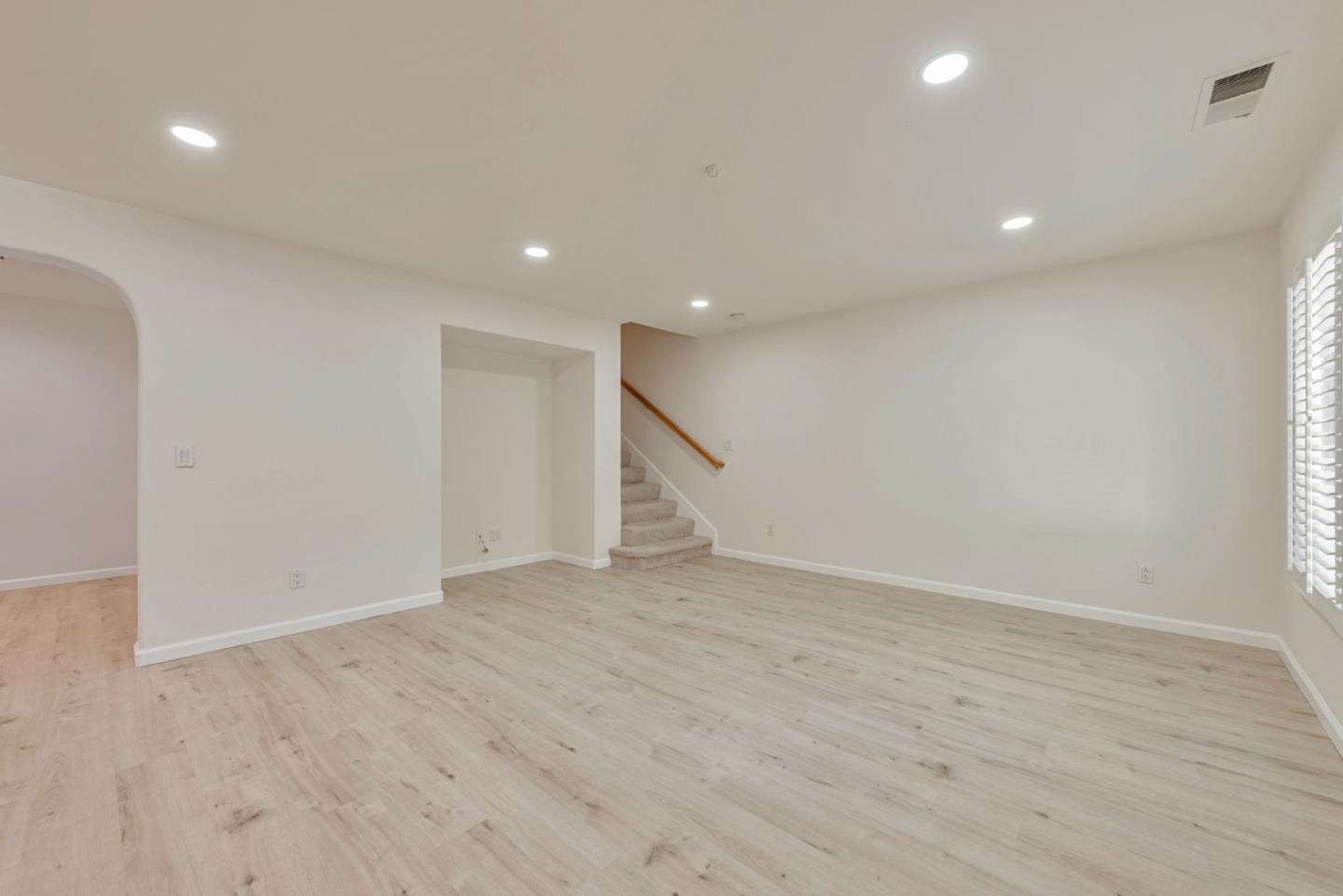 Detail Gallery Image 18 of 48 For 4232 Lautrec Dr, San Jose,  CA 95135 - 3 Beds | 2/1 Baths