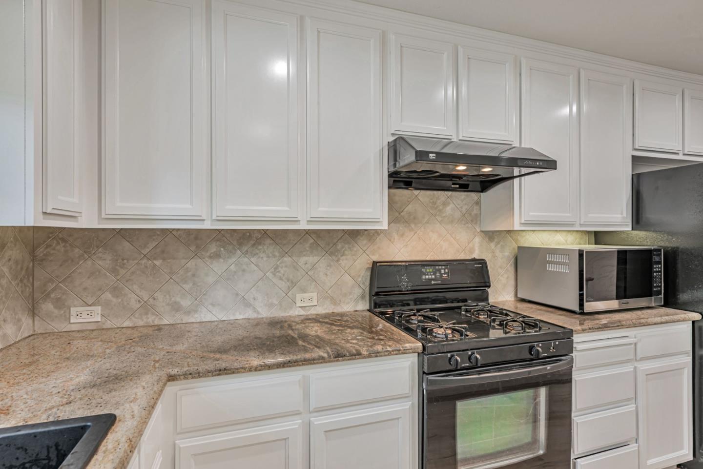 Detail Gallery Image 24 of 48 For 4232 Lautrec Dr, San Jose,  CA 95135 - 3 Beds | 2/1 Baths