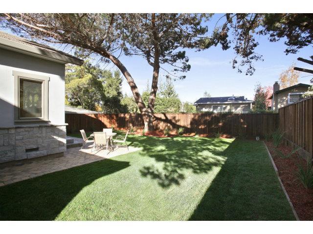 Detail Gallery Image 22 of 24 For 2025 Santa Cruz Ave, Menlo Park,  CA 94025 - 4 Beds | 3/1 Baths