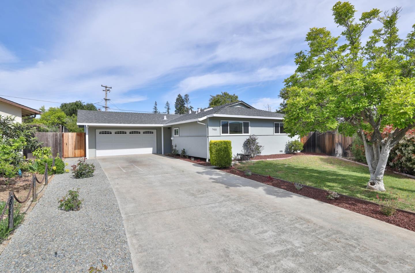 Detail Gallery Image 1 of 17 For 7935 Fall Court, Cupertino,  CA 95014 - 3 Beds | 2 Baths