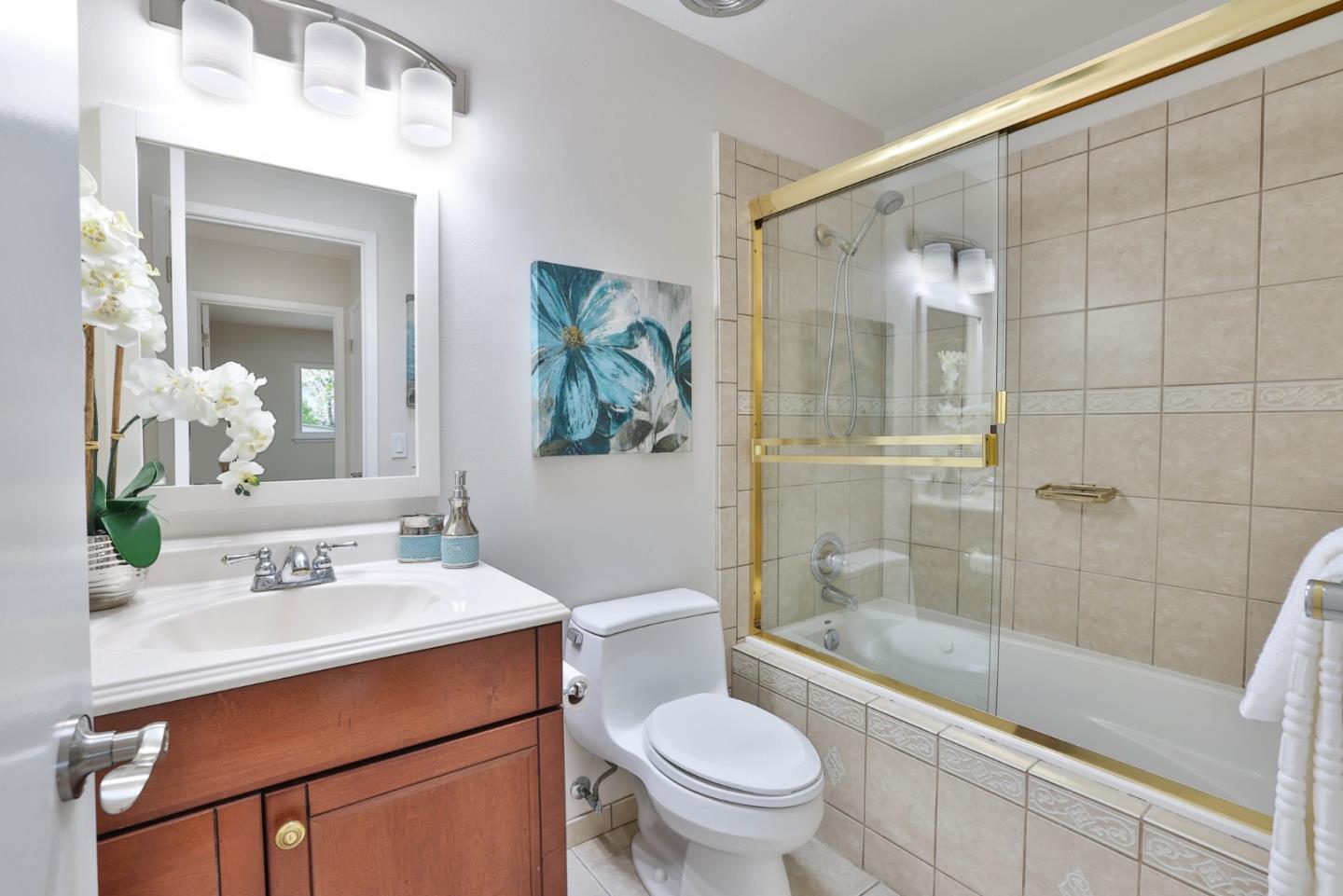 Detail Gallery Image 11 of 17 For 7935 Fall Court, Cupertino,  CA 95014 - 3 Beds | 2 Baths