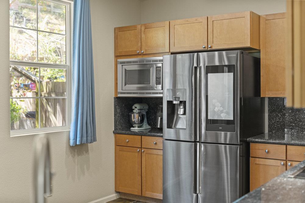 Detail Gallery Image 13 of 90 For 978 Martin Trl, Daly City,  CA 94014 - 4 Beds | 3/1 Baths