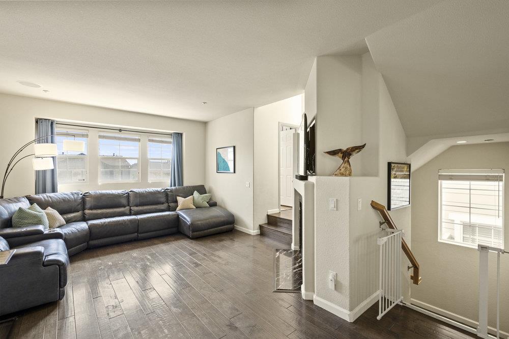 Detail Gallery Image 17 of 90 For 978 Martin Trl, Daly City,  CA 94014 - 4 Beds | 3/1 Baths