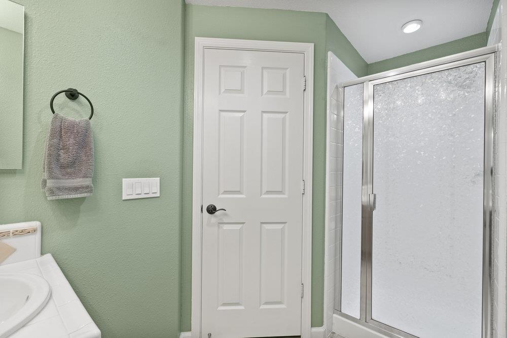 Detail Gallery Image 30 of 90 For 978 Martin Trl, Daly City,  CA 94014 - 4 Beds | 3/1 Baths