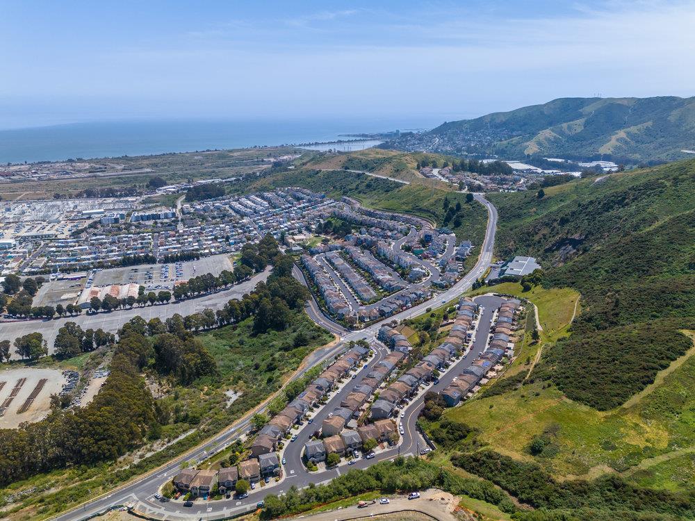 Detail Gallery Image 81 of 90 For 978 Martin Trl, Daly City,  CA 94014 - 4 Beds | 3/1 Baths
