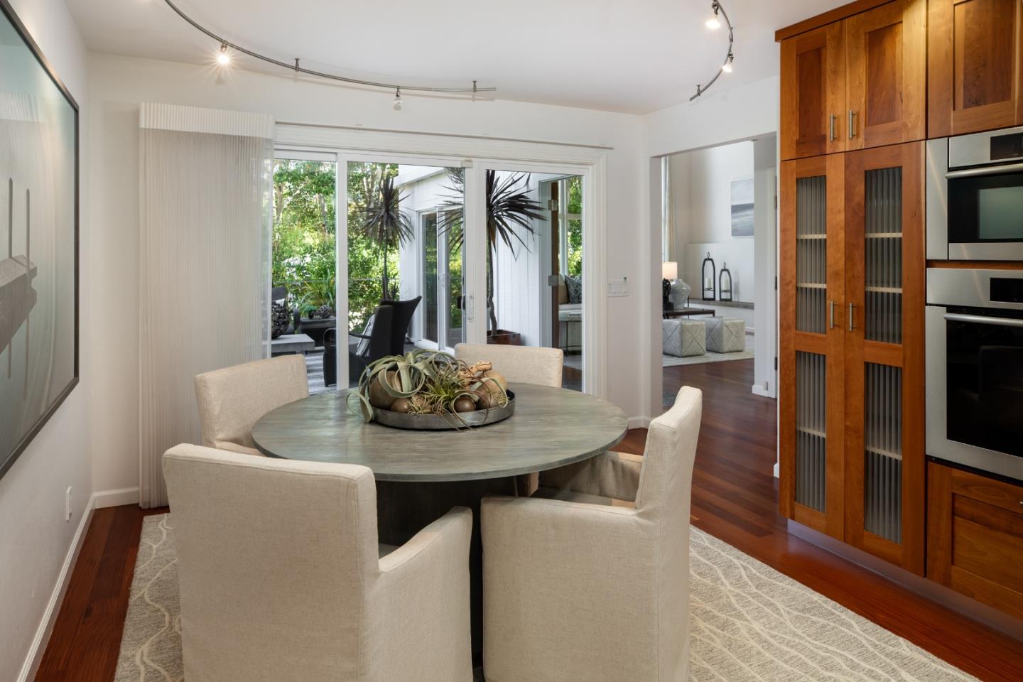 Detail Gallery Image 16 of 29 For 7 Phillip Ln, San Carlos,  CA 94070 - 3 Beds | 2 Baths