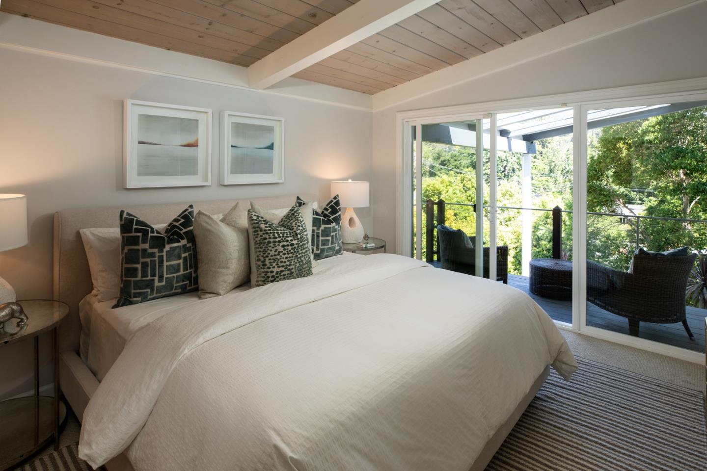 Detail Gallery Image 19 of 29 For 7 Phillip Ln, San Carlos,  CA 94070 - 3 Beds | 2 Baths