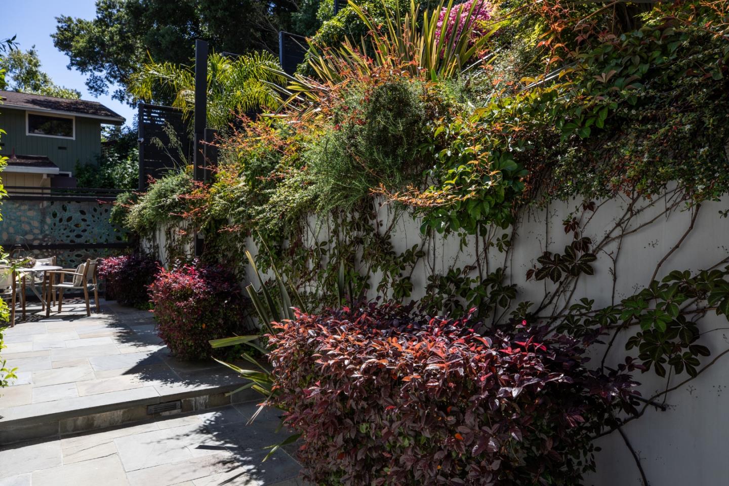 Detail Gallery Image 27 of 29 For 7 Phillip Ln, San Carlos,  CA 94070 - 3 Beds | 2 Baths