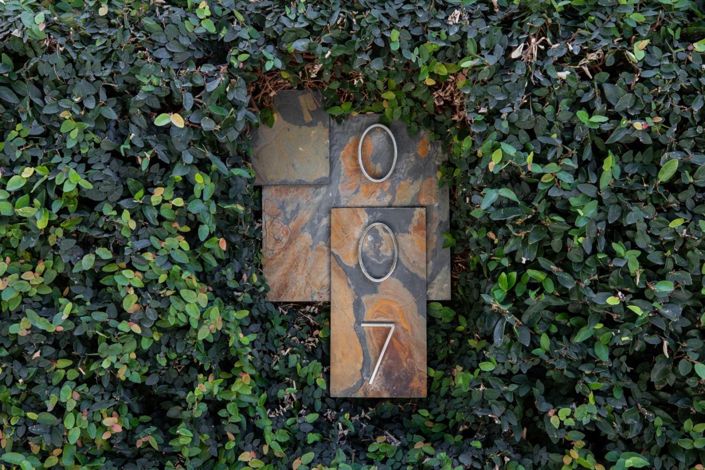 Detail Gallery Image 4 of 29 For 7 Phillip Ln, San Carlos,  CA 94070 - 3 Beds | 2 Baths