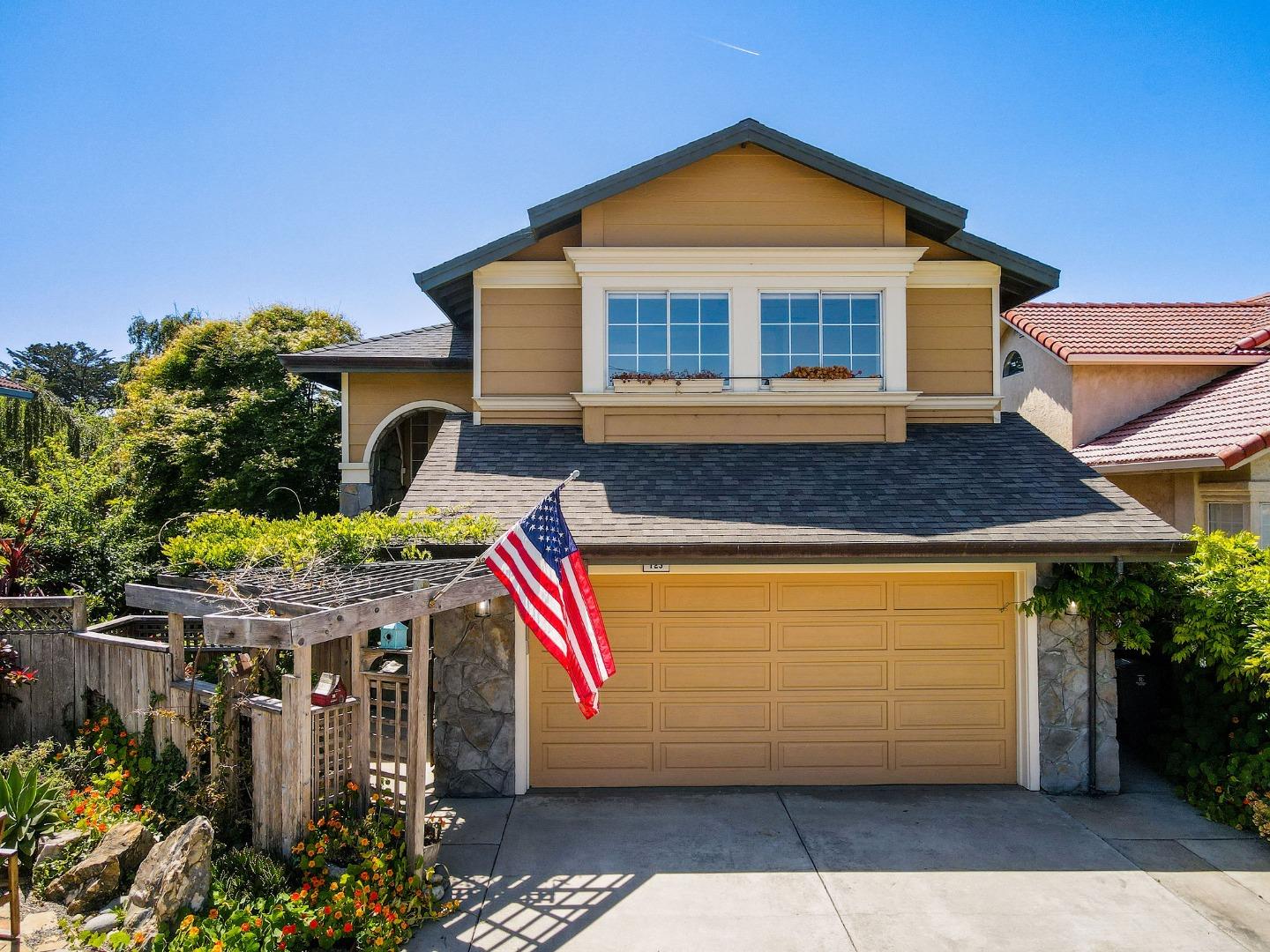 Detail Gallery Image 1 of 65 For 123 Presidio Ave, El Granada,  CA 94018 - 4 Beds | 3 Baths