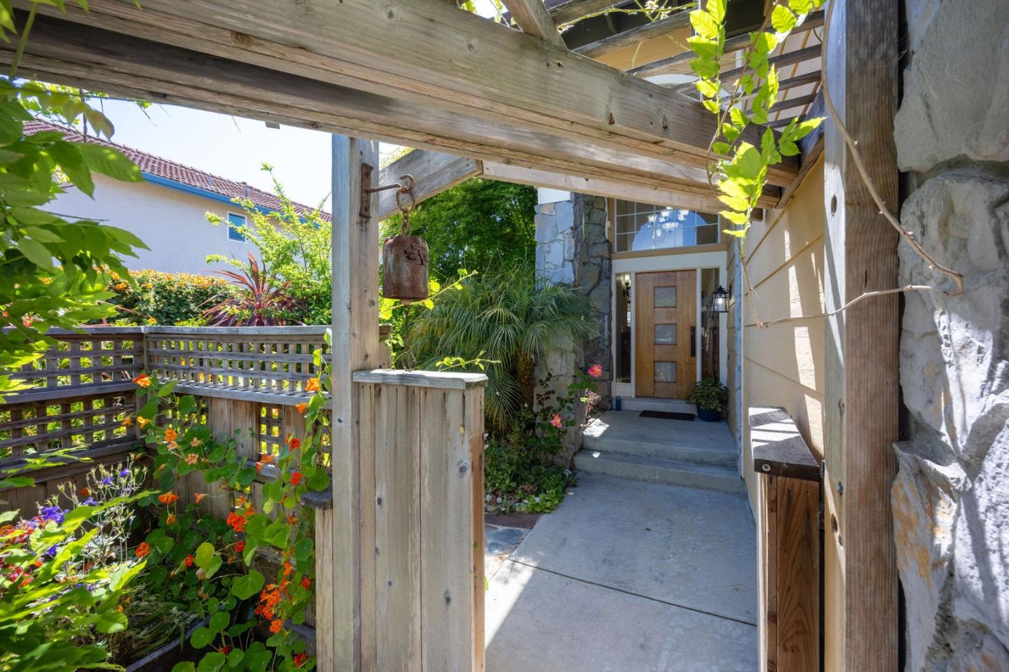 Detail Gallery Image 3 of 65 For 123 Presidio Ave, El Granada,  CA 94018 - 4 Beds | 3 Baths