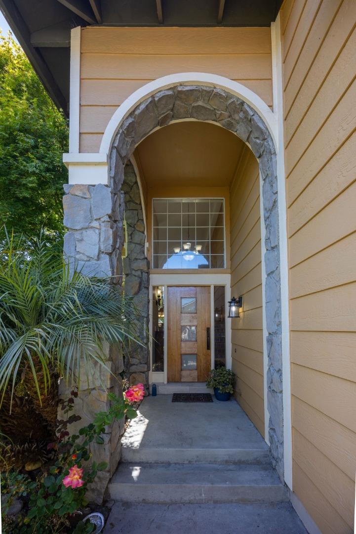 Detail Gallery Image 4 of 65 For 123 Presidio Ave, El Granada,  CA 94018 - 4 Beds | 3 Baths