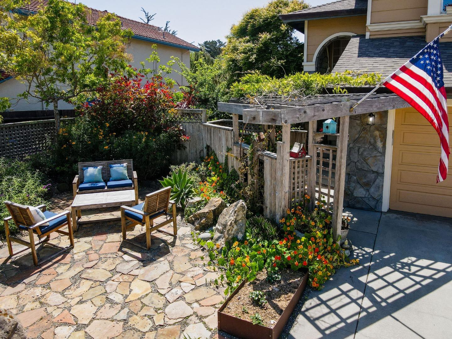 Detail Gallery Image 57 of 65 For 123 Presidio Ave, El Granada,  CA 94018 - 4 Beds | 3 Baths