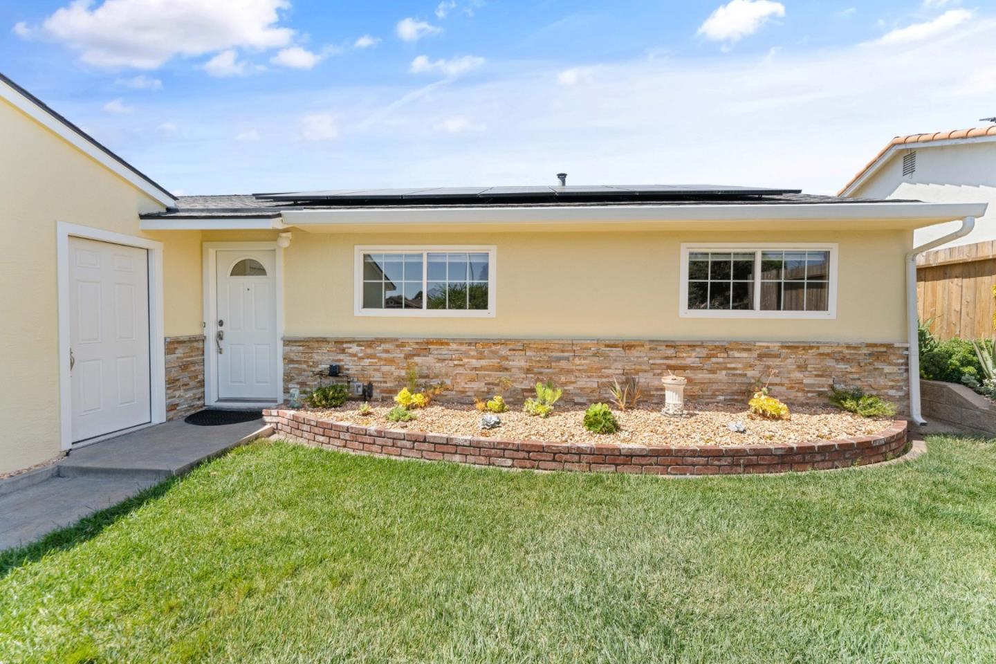Detail Gallery Image 3 of 29 For 3173 Hostetter Rd, San Jose,  CA 95132 - 3 Beds | 2 Baths