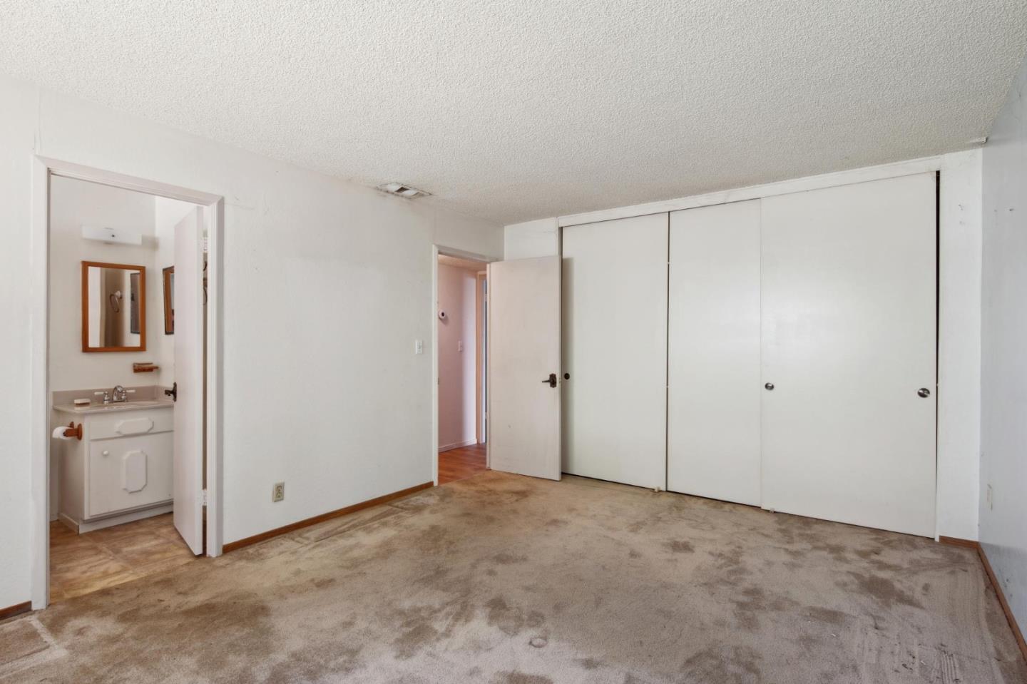 Detail Gallery Image 15 of 29 For 230 Coral Reef Ave, El Granada,  CA 94019 - 3 Beds | 2 Baths