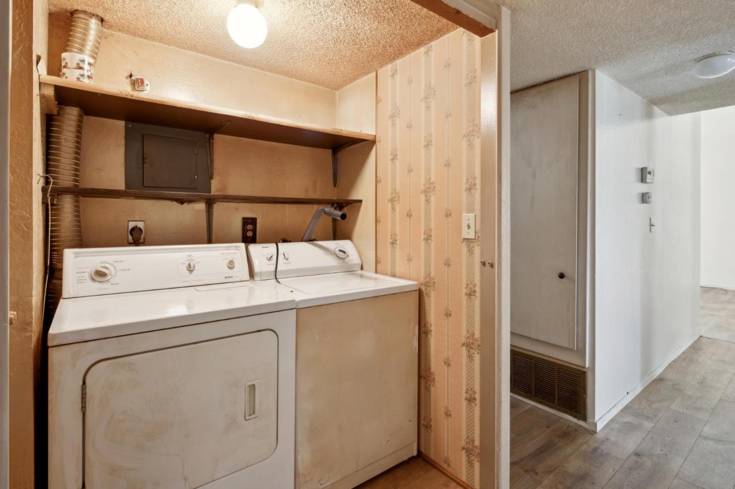 Detail Gallery Image 23 of 29 For 230 Coral Reef Ave, El Granada,  CA 94019 - 3 Beds | 2 Baths