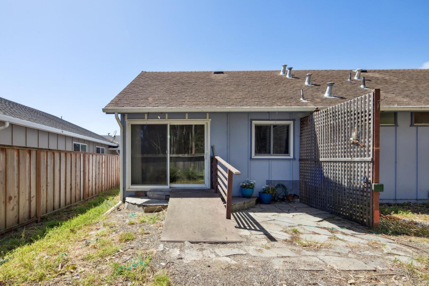 Detail Gallery Image 24 of 29 For 230 Coral Reef Ave, El Granada,  CA 94019 - 3 Beds | 2 Baths