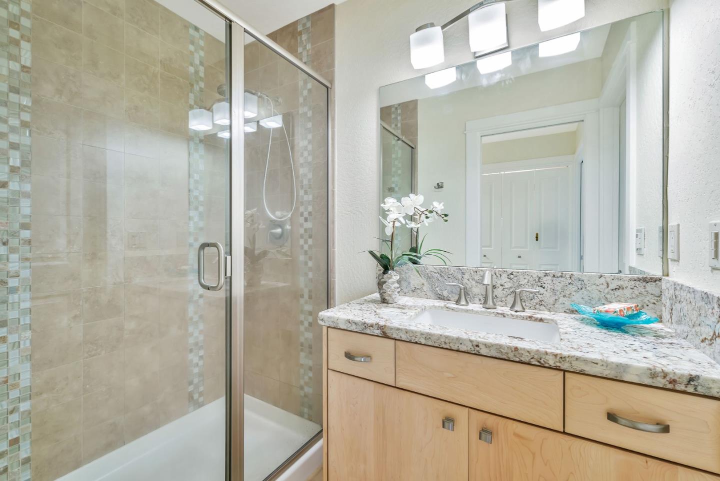 Detail Gallery Image 19 of 62 For 115 Fairway Village Ct, Murphys,  CA 95247 - 3 Beds | 3 Baths