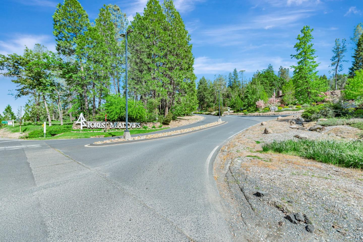 Detail Gallery Image 61 of 62 For 115 Fairway Village Ct, Murphys,  CA 95247 - 3 Beds | 3 Baths