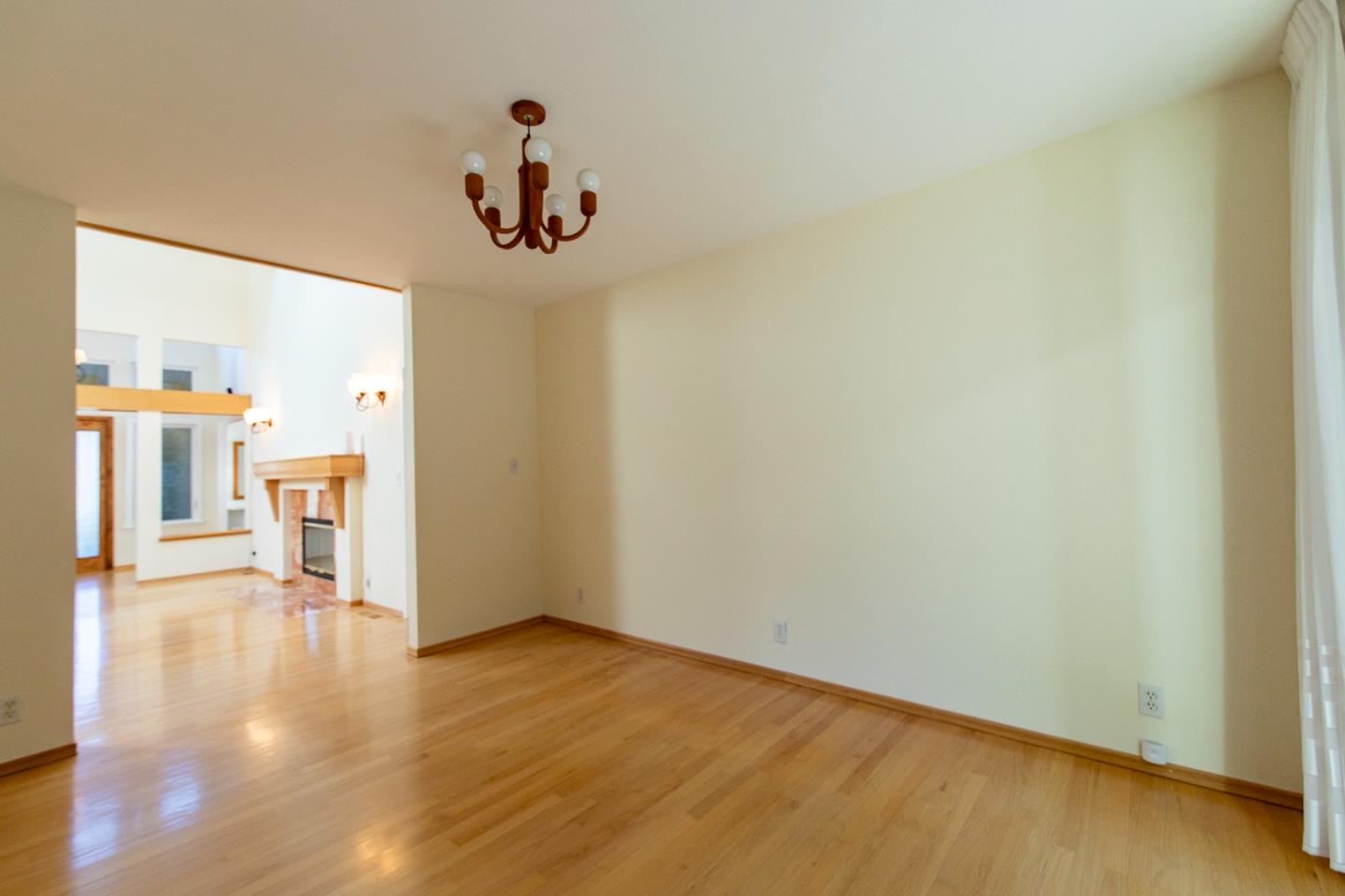 Detail Gallery Image 29 of 31 For 908 Glennan Dr, Redwood City,  CA 94061 - 3 Beds | 2/1 Baths