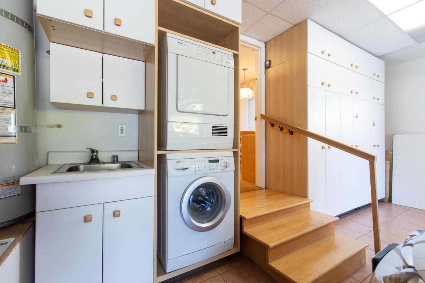 Detail Gallery Image 31 of 31 For 908 Glennan Dr, Redwood City,  CA 94061 - 3 Beds | 2/1 Baths