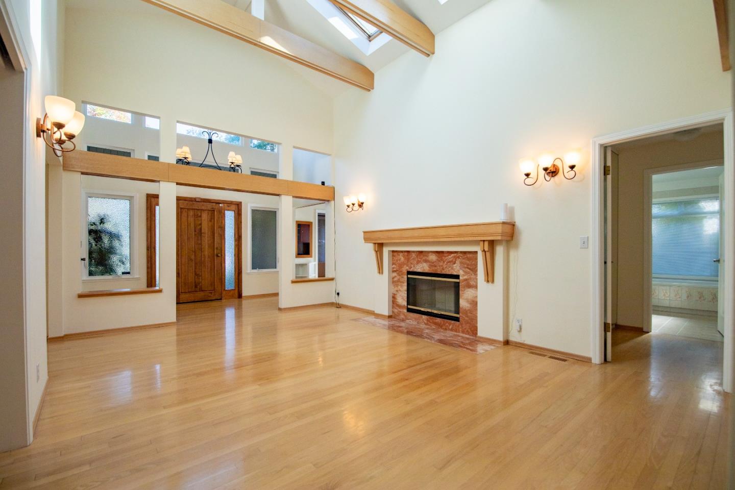 Detail Gallery Image 7 of 31 For 908 Glennan Dr, Redwood City,  CA 94061 - 3 Beds | 2/1 Baths