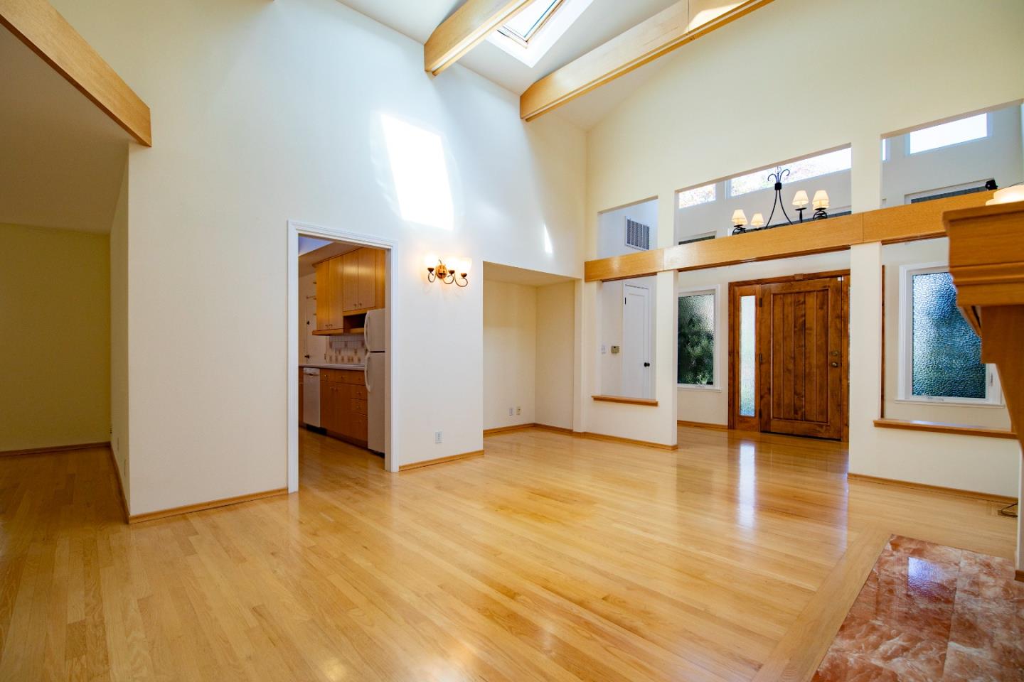Detail Gallery Image 8 of 31 For 908 Glennan Dr, Redwood City,  CA 94061 - 3 Beds | 2/1 Baths