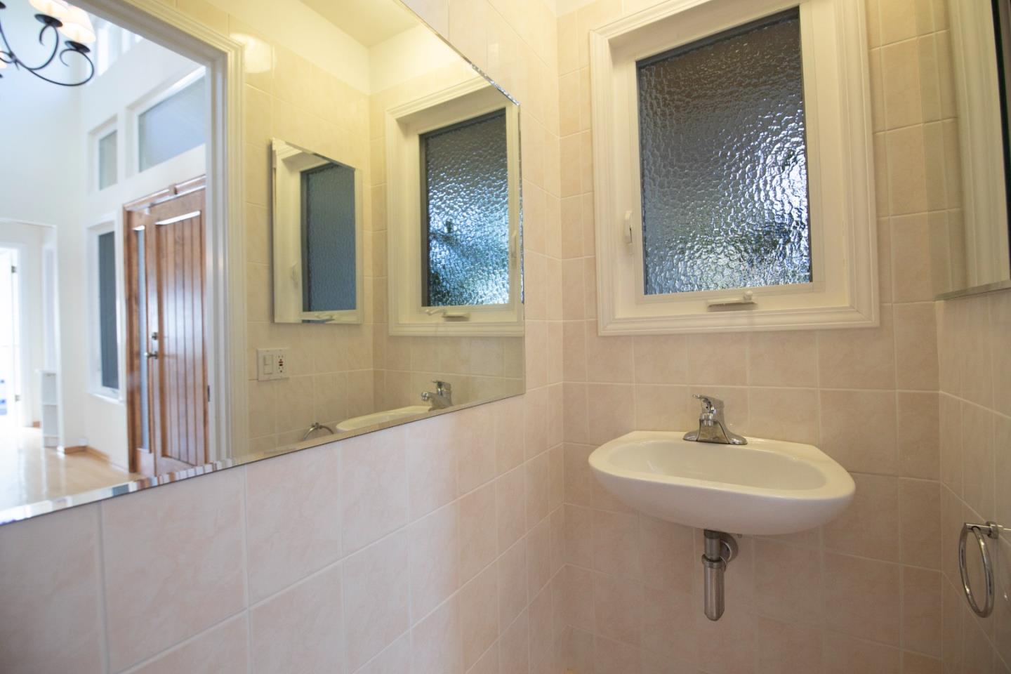 Detail Gallery Image 9 of 31 For 908 Glennan Dr, Redwood City,  CA 94061 - 3 Beds | 2/1 Baths
