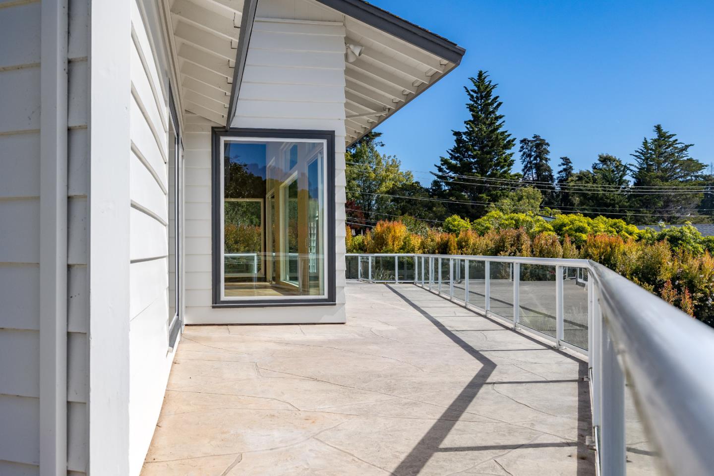 Detail Gallery Image 14 of 25 For 627 High St, Santa Cruz,  CA 95060 - 3 Beds | 3/1 Baths