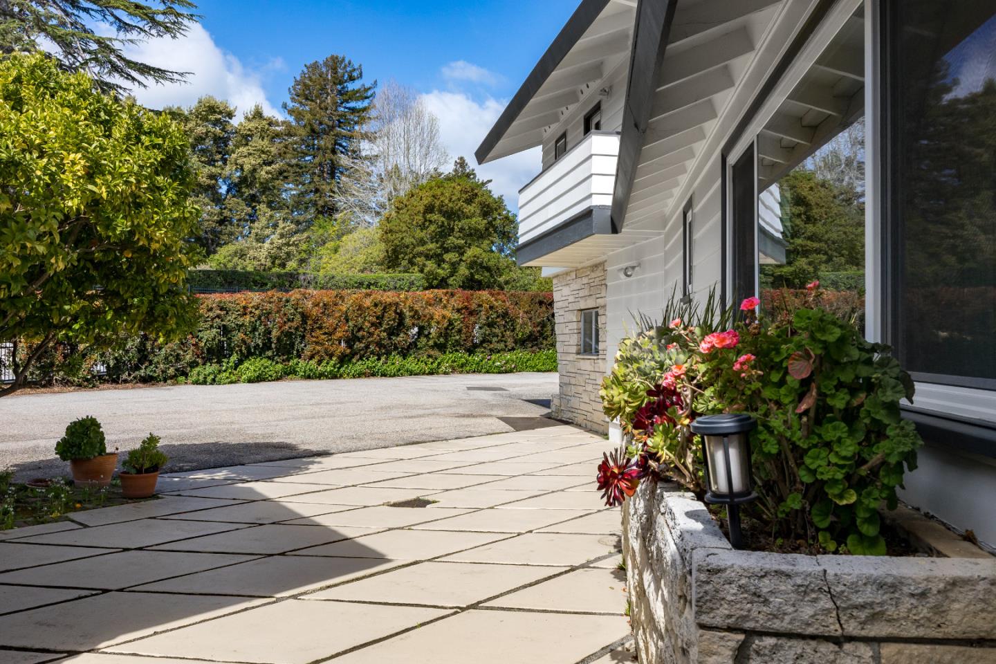 Detail Gallery Image 23 of 25 For 627 High St, Santa Cruz,  CA 95060 - 3 Beds | 3/1 Baths