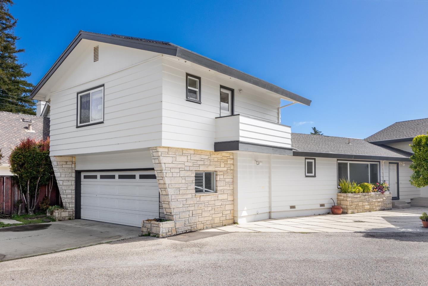 Detail Gallery Image 24 of 25 For 627 High St, Santa Cruz,  CA 95060 - 3 Beds | 3/1 Baths