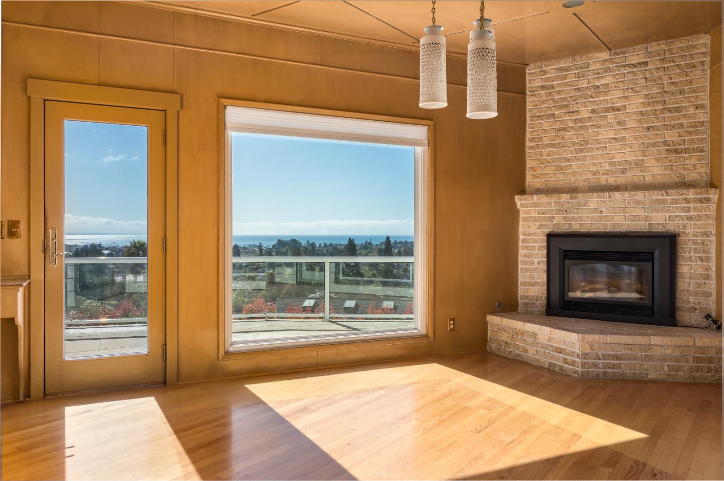 Detail Gallery Image 9 of 25 For 627 High St, Santa Cruz,  CA 95060 - 3 Beds | 3/1 Baths