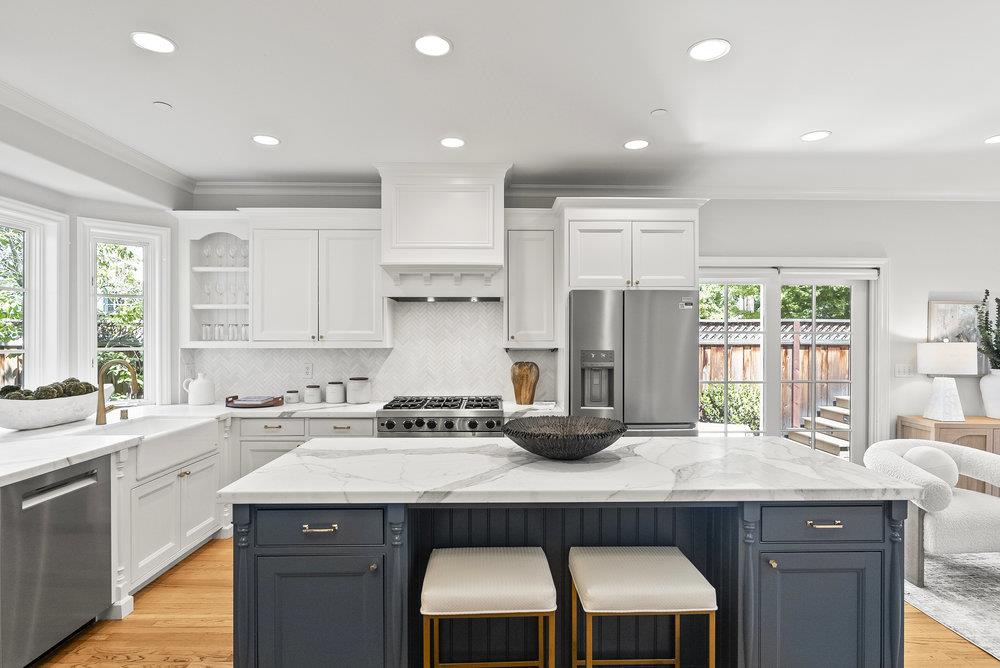 Detail Gallery Image 15 of 55 For 2 Perry Ave, Menlo Park,  CA 94025 - 3 Beds | 2/1 Baths