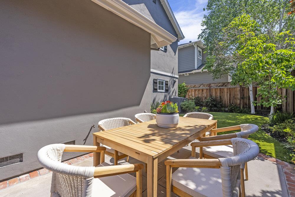 Detail Gallery Image 42 of 55 For 2 Perry Ave, Menlo Park,  CA 94025 - 3 Beds | 2/1 Baths
