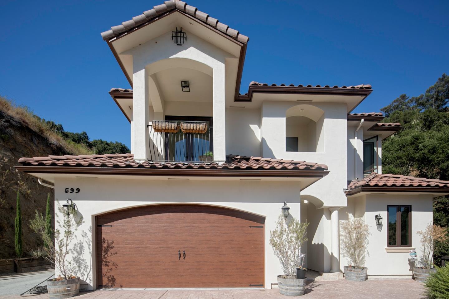 Detail Gallery Image 2 of 40 For 599 Country Club Heights Dr, Carmel Valley,  CA 93924 - 4 Beds | 3/1 Baths