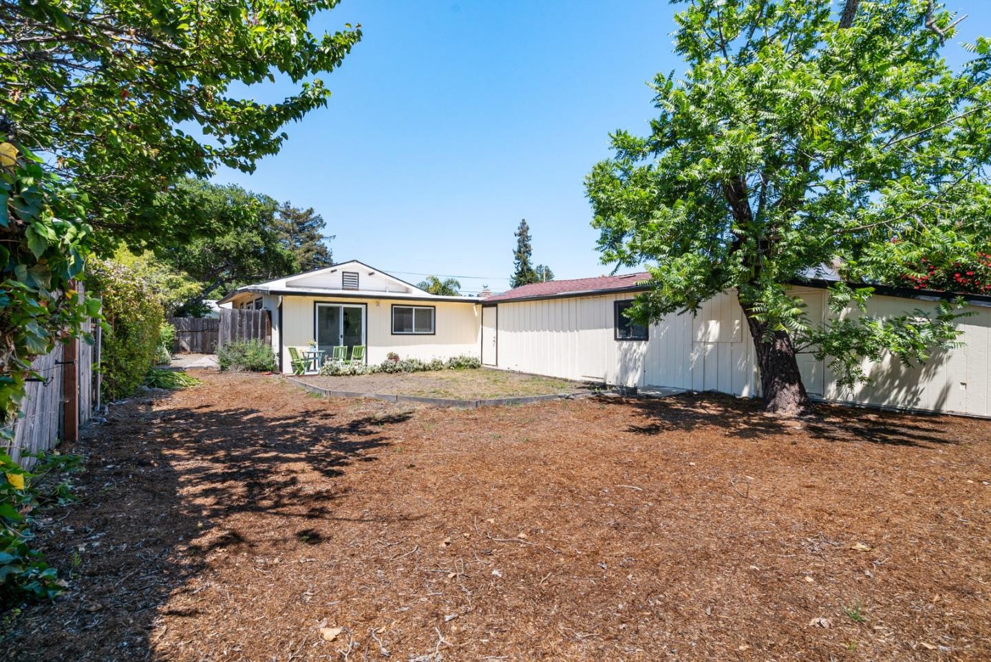 Detail Gallery Image 25 of 31 For 130 Parnell St, Santa Cruz,  CA 95062 - 2 Beds | 2 Baths