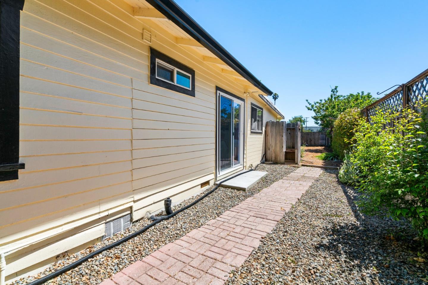 Detail Gallery Image 29 of 31 For 130 Parnell St, Santa Cruz,  CA 95062 - 2 Beds | 2 Baths