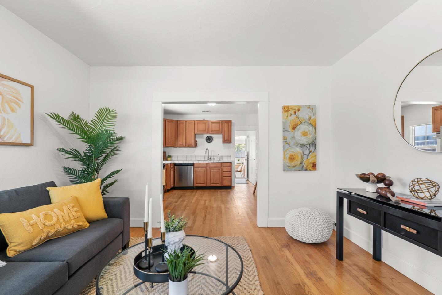 Detail Gallery Image 7 of 31 For 130 Parnell St, Santa Cruz,  CA 95062 - 2 Beds | 2 Baths