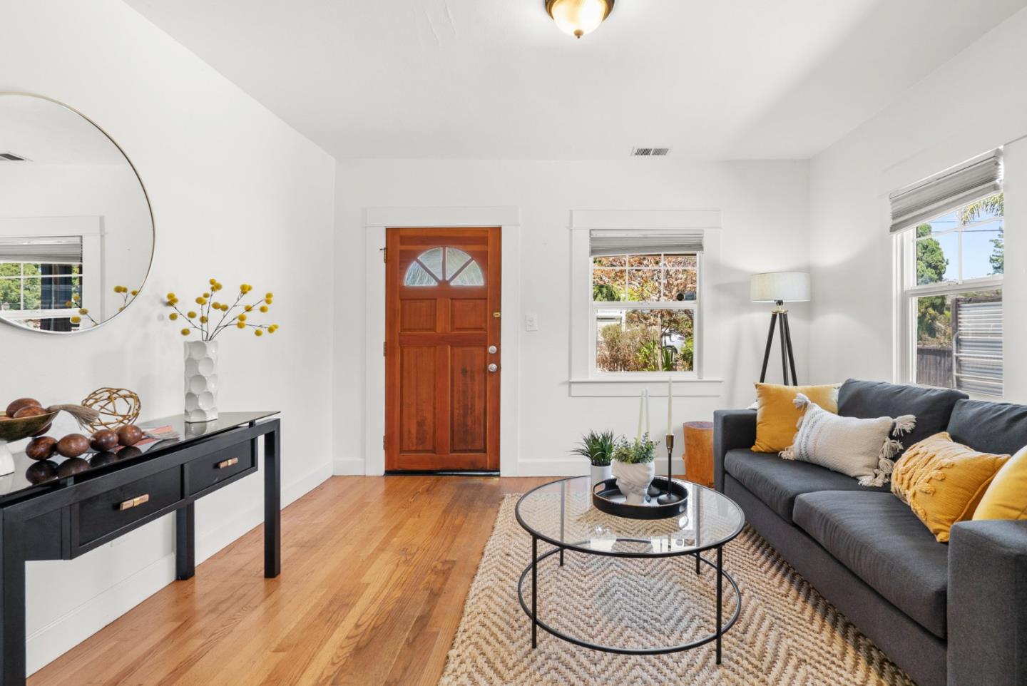 Detail Gallery Image 8 of 31 For 130 Parnell St, Santa Cruz,  CA 95062 - 2 Beds | 2 Baths