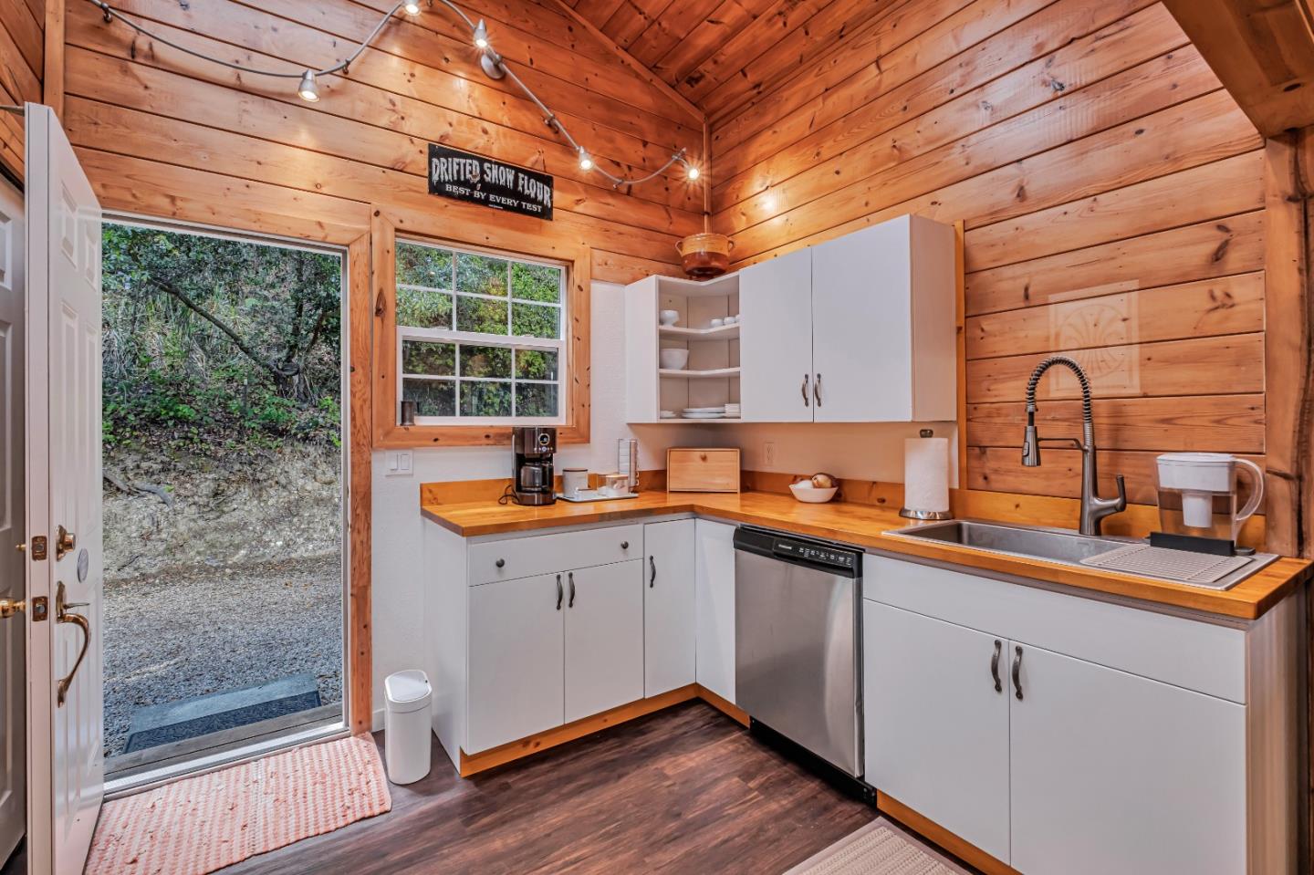 Detail Gallery Image 19 of 43 For 845 Blair Ranch Rd, Scotts Valley,  CA 95066 - 2 Beds | 1 Baths
