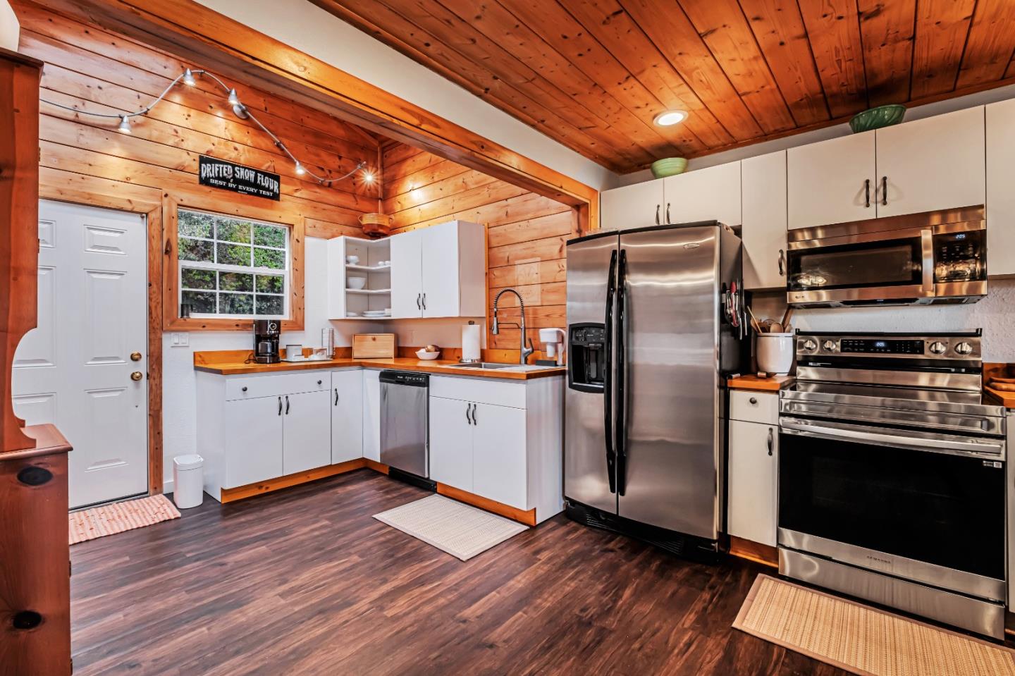 Detail Gallery Image 9 of 43 For 845 Blair Ranch Rd, Scotts Valley,  CA 95066 - 2 Beds | 1 Baths
