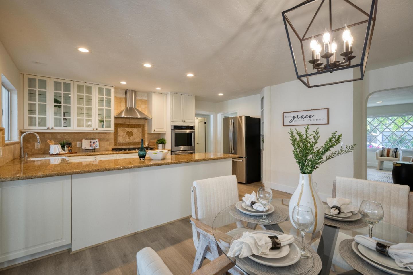 Detail Gallery Image 13 of 36 For 15591 Loma Vista Ave, Los Gatos,  CA 95032 - 5 Beds | 2 Baths